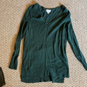 Old navy tunic length sweater (size Small)